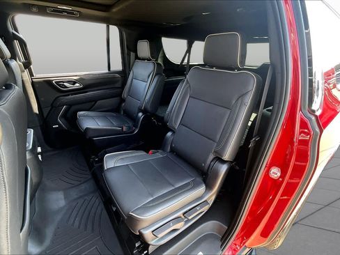 Used 2022 GMC Yukon XL SLT w/ SLT Premium Package AWD/4WD image 21