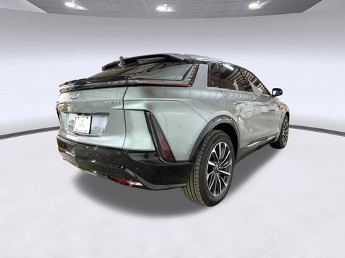 New 2026 Cadillac Lyriq Sport AWD/4WD image 8