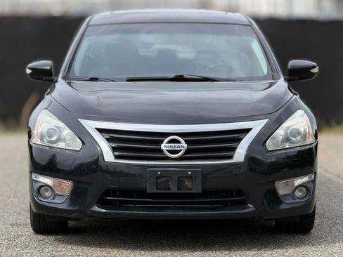Used 2015 Nissan Altima 2.5 SV w/ Convenience Package image 5