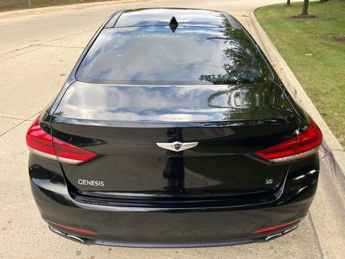 Used 2015 Hyundai Genesis 5.0 image 5