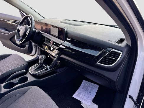 Used 2024 Kia Seltos S image 26