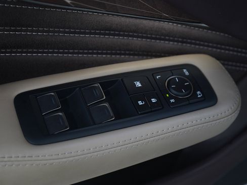 Used 2020 Lexus LS 500 AWD w/ Interior Upgrade Package image 21