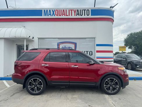 Used 2014 Ford Explorer Sport w/ Equipment Group 401A AWD/4WD image 21