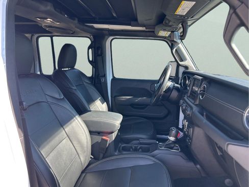 Certified 2023 Jeep Wrangler Unlimited Sahara w/ Cold Weather Group image 31