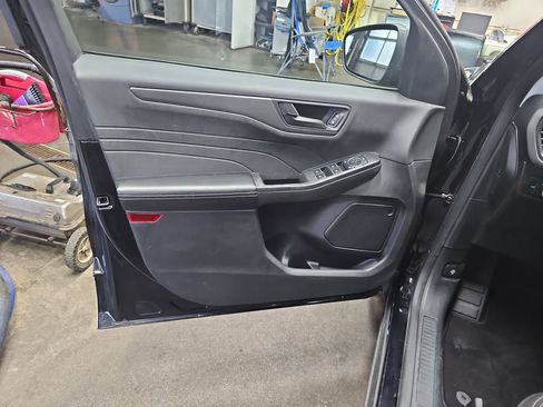 Used 2023 Ford Escape Active w/ Cold Weather Package image 26