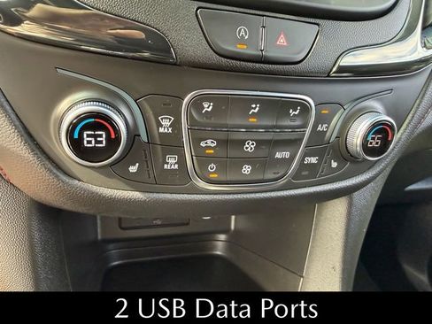 Used 2022 Chevrolet Equinox RS w/ RS Leather Package image 24