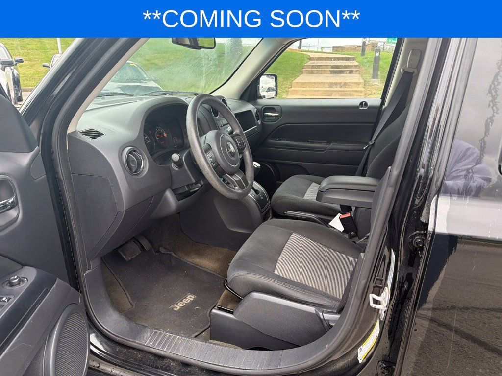 Used 2016 Jeep Patriot Sport w/ Power Value Group FWD image 12