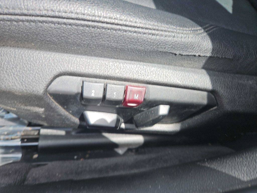 Used 2015 Chrysler 200 Limited w/ Convenience Group FWD image 51