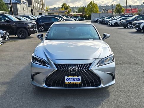 Used 2025 Lexus ES 350 w/ Accessory Package (Z1) FWD image 8