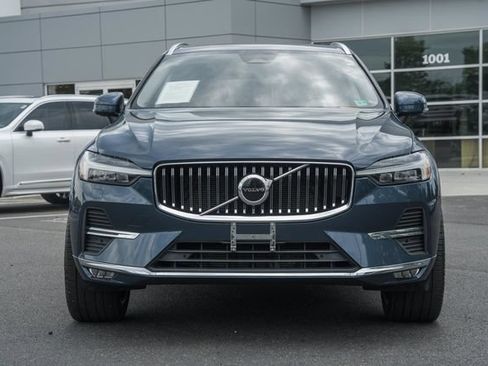 Certified 2022 Volvo XC60 B5 Inscription AWD/4WD image 2