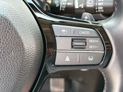 Used 2025 Honda Pilot Touring image 21