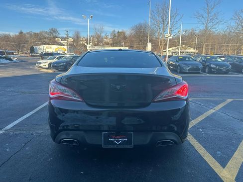 Used 2014 Hyundai Genesis 2.0T image 6