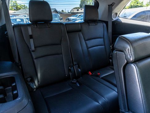 Used 2017 Honda Pilot Touring image 27