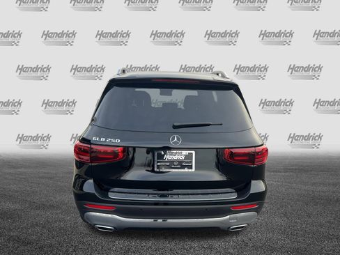 Certified 2025 Mercedes-Benz GLB 250 image 9