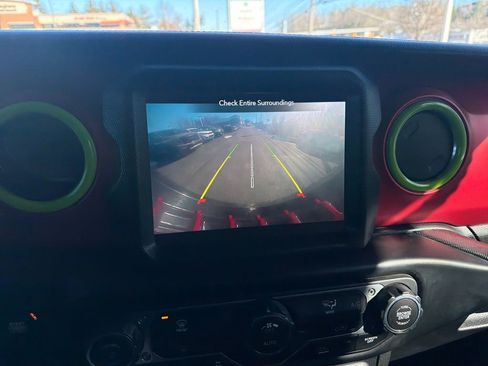 Used 2021 Jeep Wrangler Unlimited Rubicon image 22