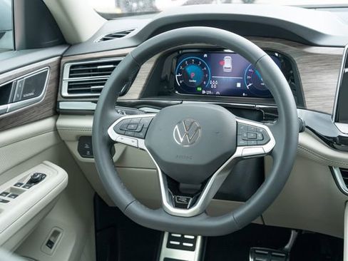 New 2026 Volkswagen Atlas SEL Premium R-Line AWD/4WD image 32