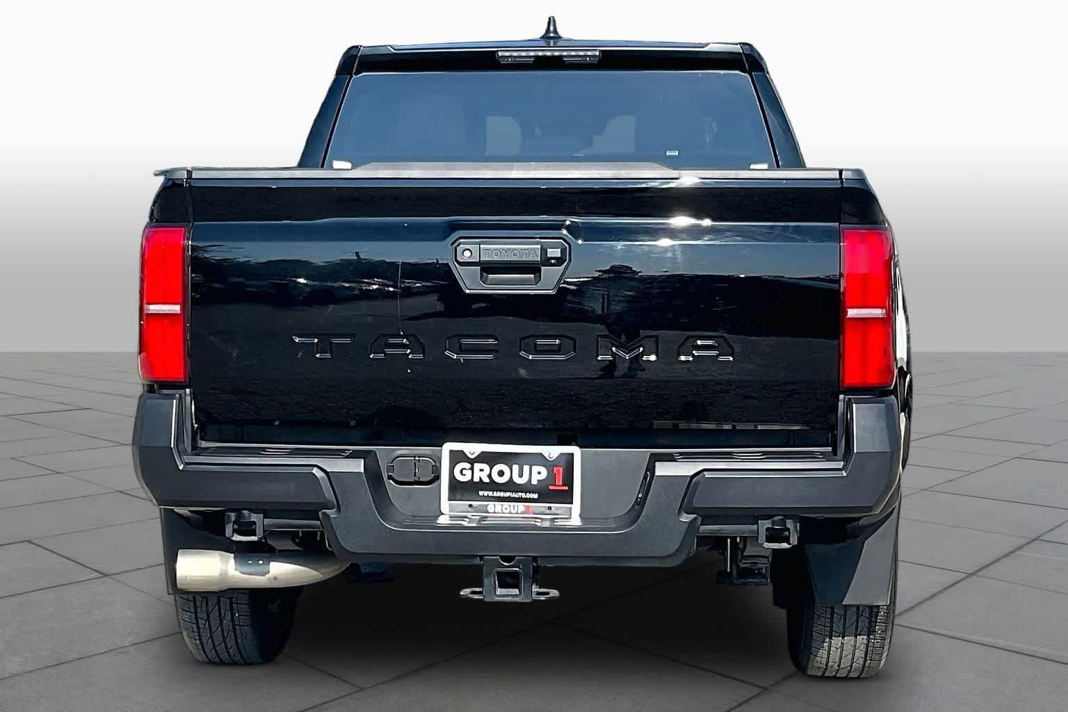 Used 2024 Toyota Tacoma SR RWD image 5