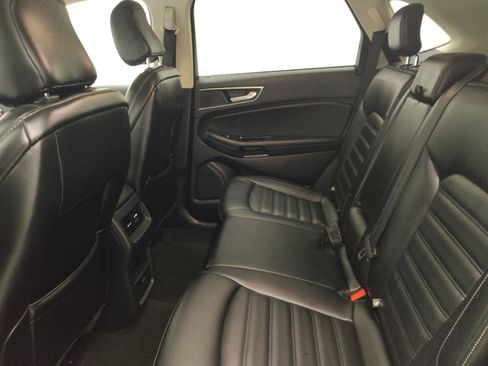 Used 2020 Ford Edge SEL FWD image 18