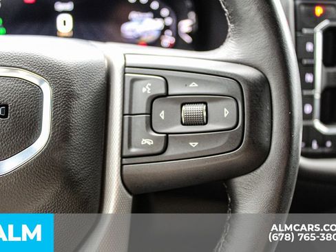 Used 2023 GMC Yukon XL Denali AWD/4WD image 30