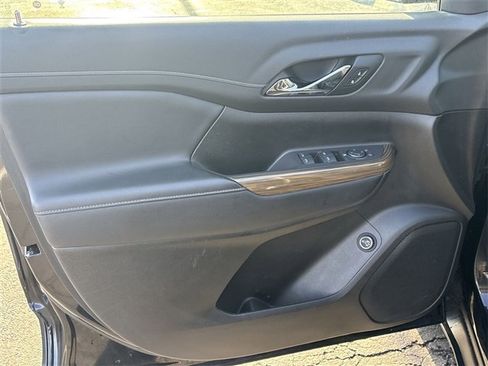 Used 2020 GMC Acadia SLE w/ Driver Convenience Package image 21