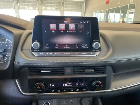 Certified 2023 Nissan Rogue SV image 13