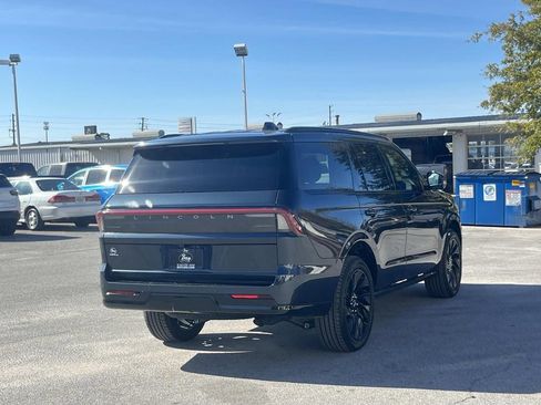 New 2025 Lincoln Navigator Reserve w/ Jet Appearance Package image 5
