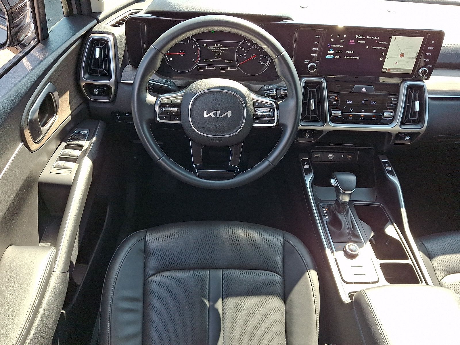 Used 2023 Kia Sorento S w/ Panoramic Sunroof Package AWD/4WD image 14
