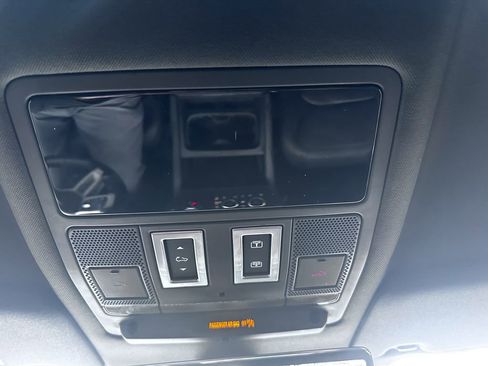 Used 2024 Land Rover Defender 130 S image 26