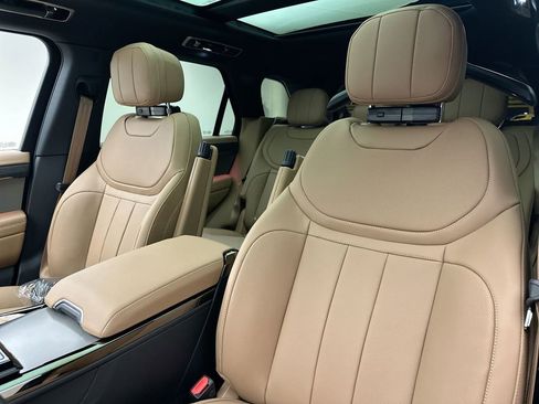 New 2026 Land Rover Range Rover Sport SE AWD/4WD image 18