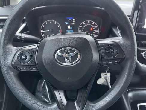 Used 2023 Toyota Corolla LE image 28