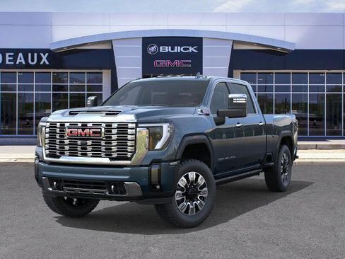 New 2026 GMC Sierra 3500 Denali w/ Denali Reserve Package AWD/4WD image 14