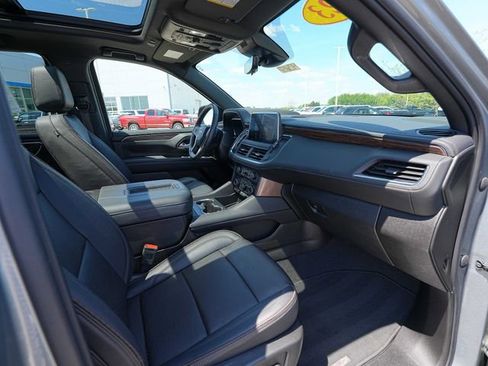 Used 2023 Chevrolet Tahoe High Country AWD/4WD image 23
