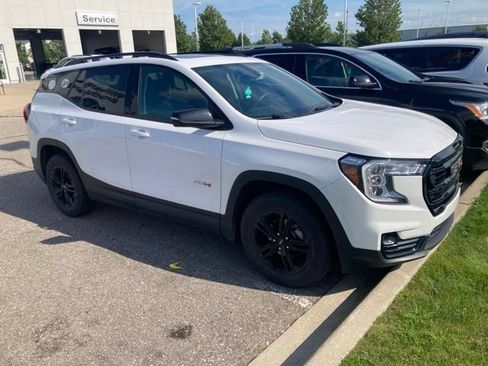 Used 2023 GMC Terrain AT4 w/ LPO, Floor Liner Package AWD/4WD image 3