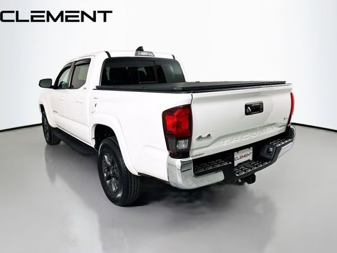 Used 2023 Toyota Tacoma SR5 AWD/4WD image 10