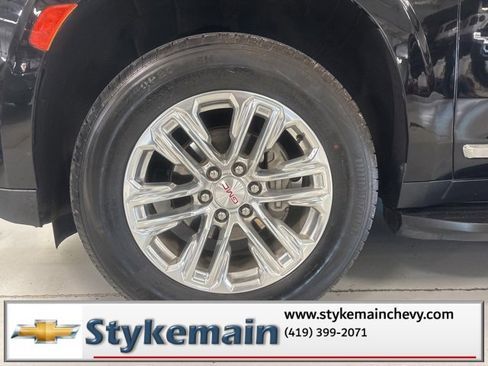 Used 2021 GMC Yukon XL SLT image 12