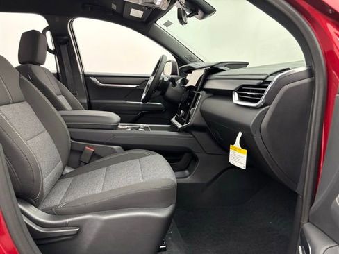 New 2026 GMC Acadia Elevation AWD/4WD image 32