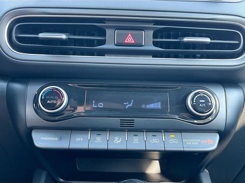 Used 2022 Hyundai Kona SEL w/ Convenience Package AWD/4WD image 15