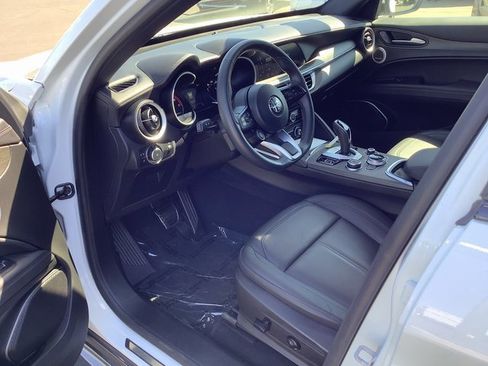 Used 2022 Alfa Romeo Stelvio Ti image 7