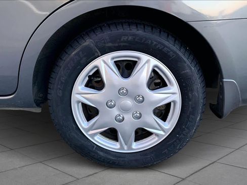 Used 2017 Nissan Versa S Plus image 11