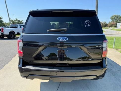 Used 2019 Ford Expedition Limited w/ Equipment Group 303A AWD/4WD image 9