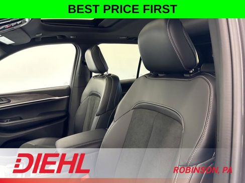 New 2026 Jeep Grand Cherokee Altitude AWD/4WD image 19