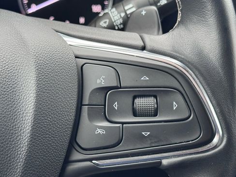 Used 2023 Buick Envision Essence w/ Sport Touring Package image 9