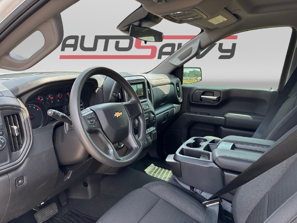 Used 2025 Chevrolet Silverado 1500 Custom RWD image 10