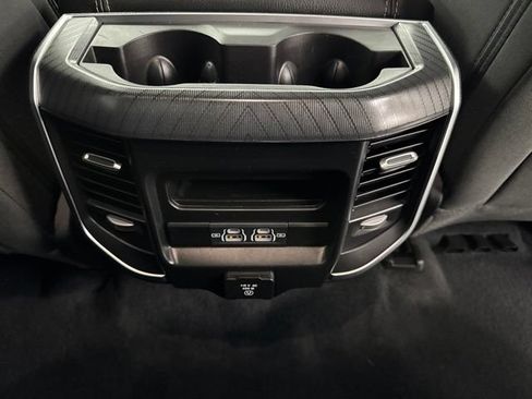Used 2025 RAM 1500 Big Horn AWD/4WD image 31