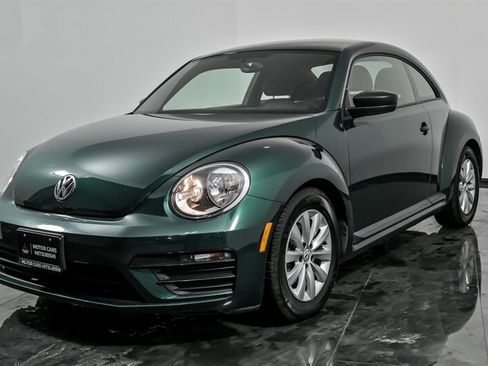 Used 2018 Volkswagen Beetle 2.0T S image 5