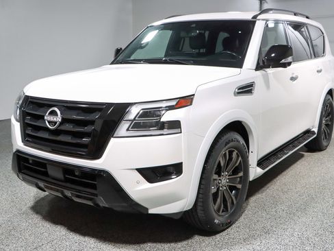 Used 2023 Nissan Armada SL w/ Midnight Edition Package AWD/4WD image 35