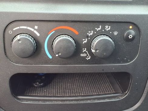 Used 2003 Dodge Ram 1500 Truck SLT RWD image 23