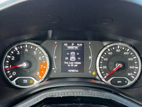 Used 2018 Jeep Renegade Sport w/ Power & Air Group image 14