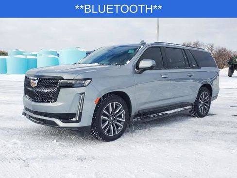 Used 2023 Cadillac Escalade ESV Sport Platinum image 2