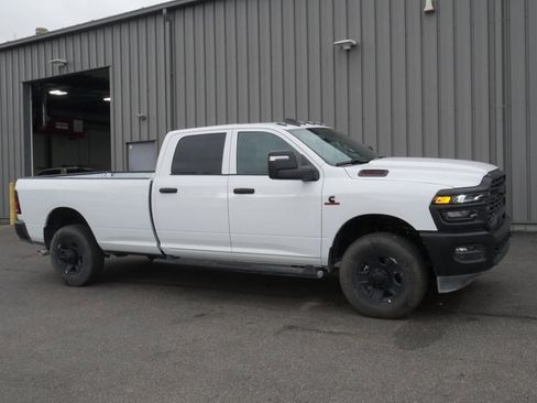 Used 2025 RAM 3500 Tradesman image 4